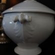 画像5: 西洋アンティーク　フランス　白いスーピエール　陶器　／テーブルウエアー　 (5)