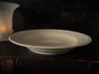 画像3: 西洋アンティーク　リボン＆ガーランドレリーフ　アイボリーのスープ皿　／テーブルウエア　皿 (3)