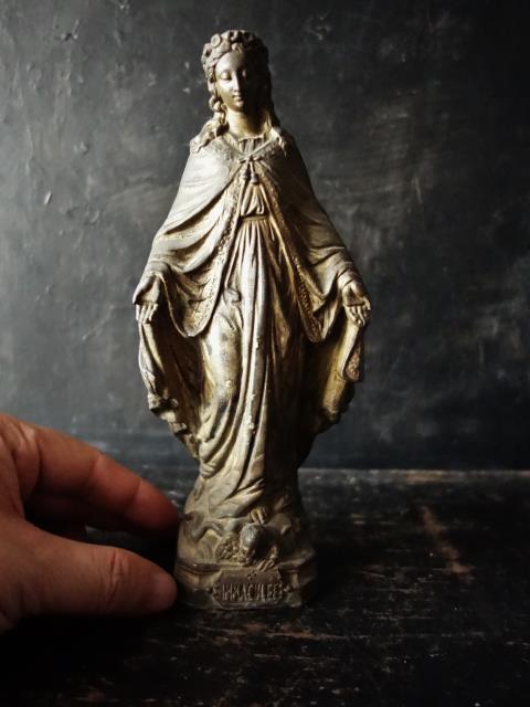 フランスアンティーク 花冠のマリア像 - 西洋骨董屋 Belle Epoque
