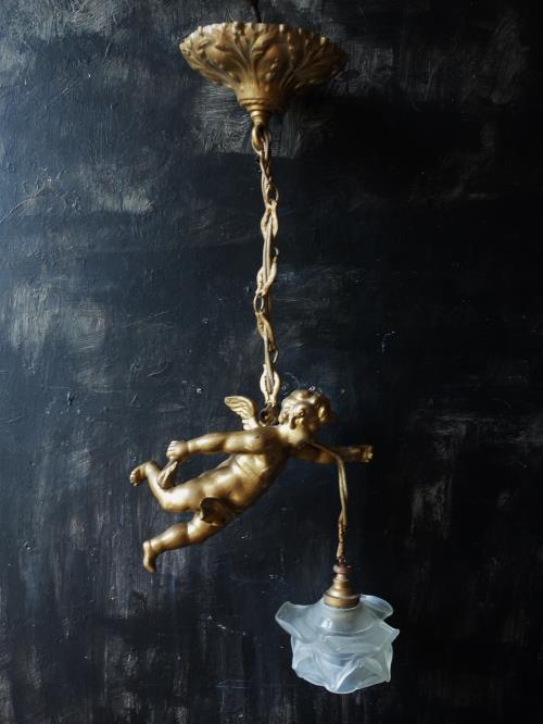 西洋骨董屋ベルエポック フランスアンティーク エンジェルの吊り下げランプ