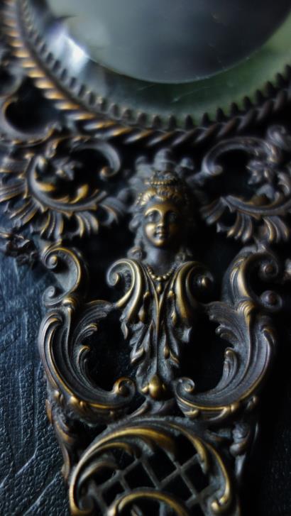西洋アンティーク フランス・１９世紀・手鏡・女神レリーフ・真鍮 
