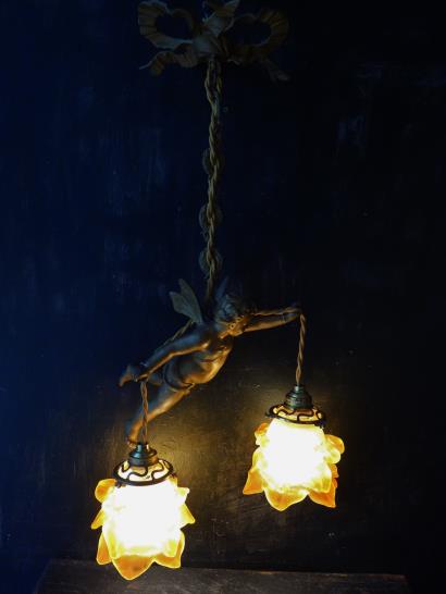 ブランド名 美品フランス 真鍮 真鍮ランプ 天使天井照明 (羽なし)シャンデリア エンジェル 天井照明