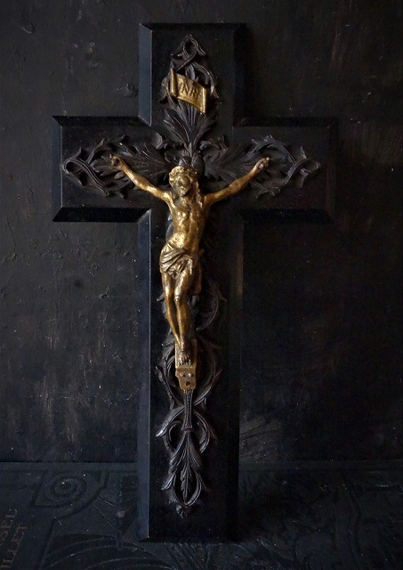 西洋フランスアンティーク １９世紀後期 黒い十字架 キリスト磔刑