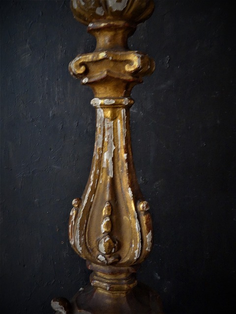 西洋フランスアンティーク １８世紀後期 教会の木彫 燭台 金泥 宗教