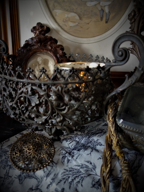 西洋アンティーク フランス 19世紀後期 葡萄の蔓 オルモルレリーフ ジャルディ二エール／室内装飾品フラワーベース