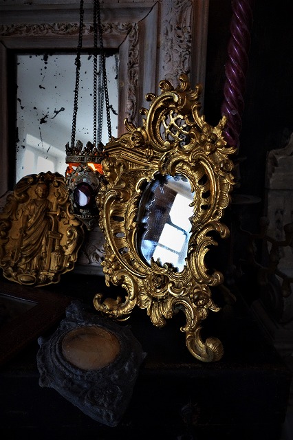 西洋アンティーク フランス ロココ様式のフレーム卓上ミラー・室内装飾品フォトスタンド
